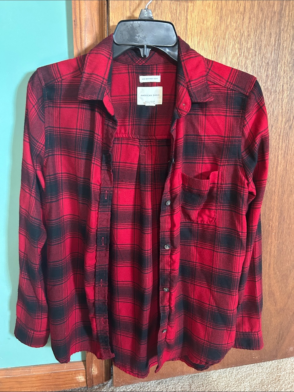 American Eagle Outfitters Red and Black Plaid Button-Down Shirt